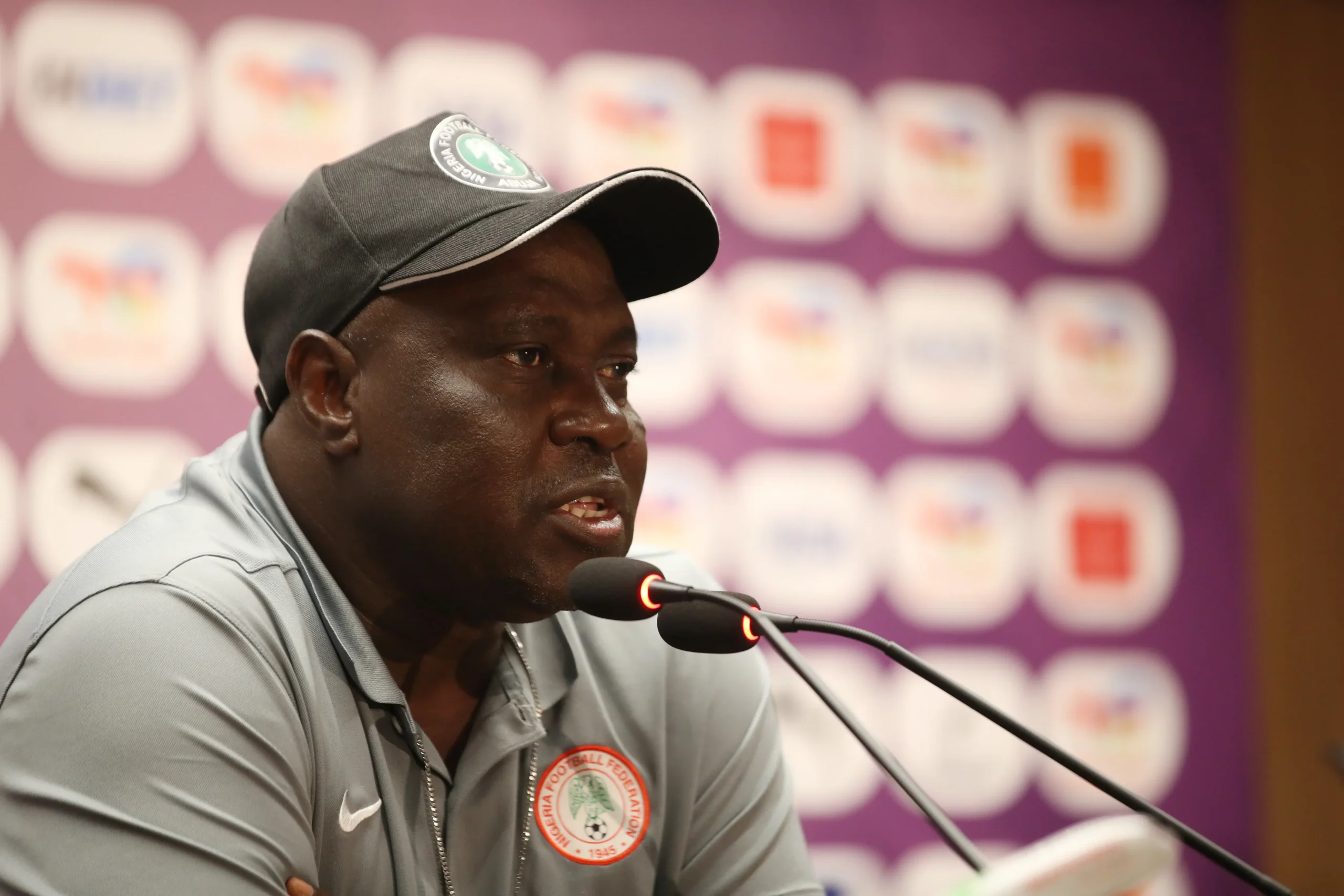CAN Femenina 2026: Justine Madugu (Nigeria) Busca la Victoria Contra Camerún