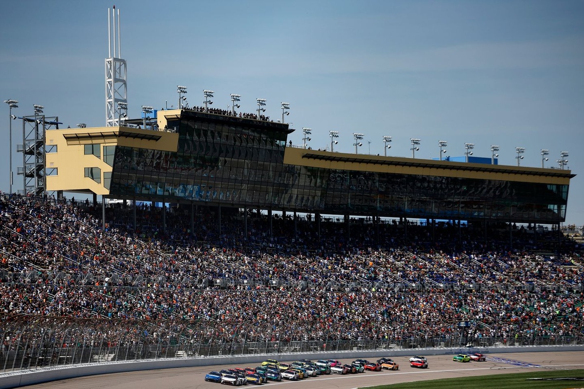 FOX Utiliza las Calificaciones de NASCAR para Impulsar IndyCar