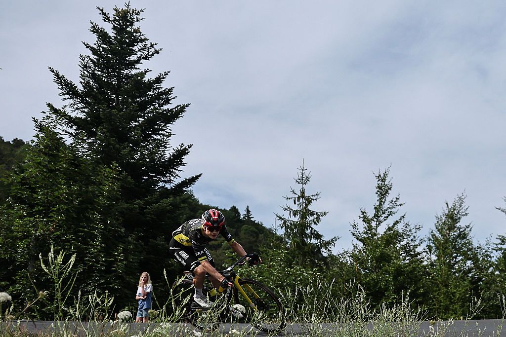 La Salida de Jonas Vingegaard Cambia la Dinámica del Tour de Francia