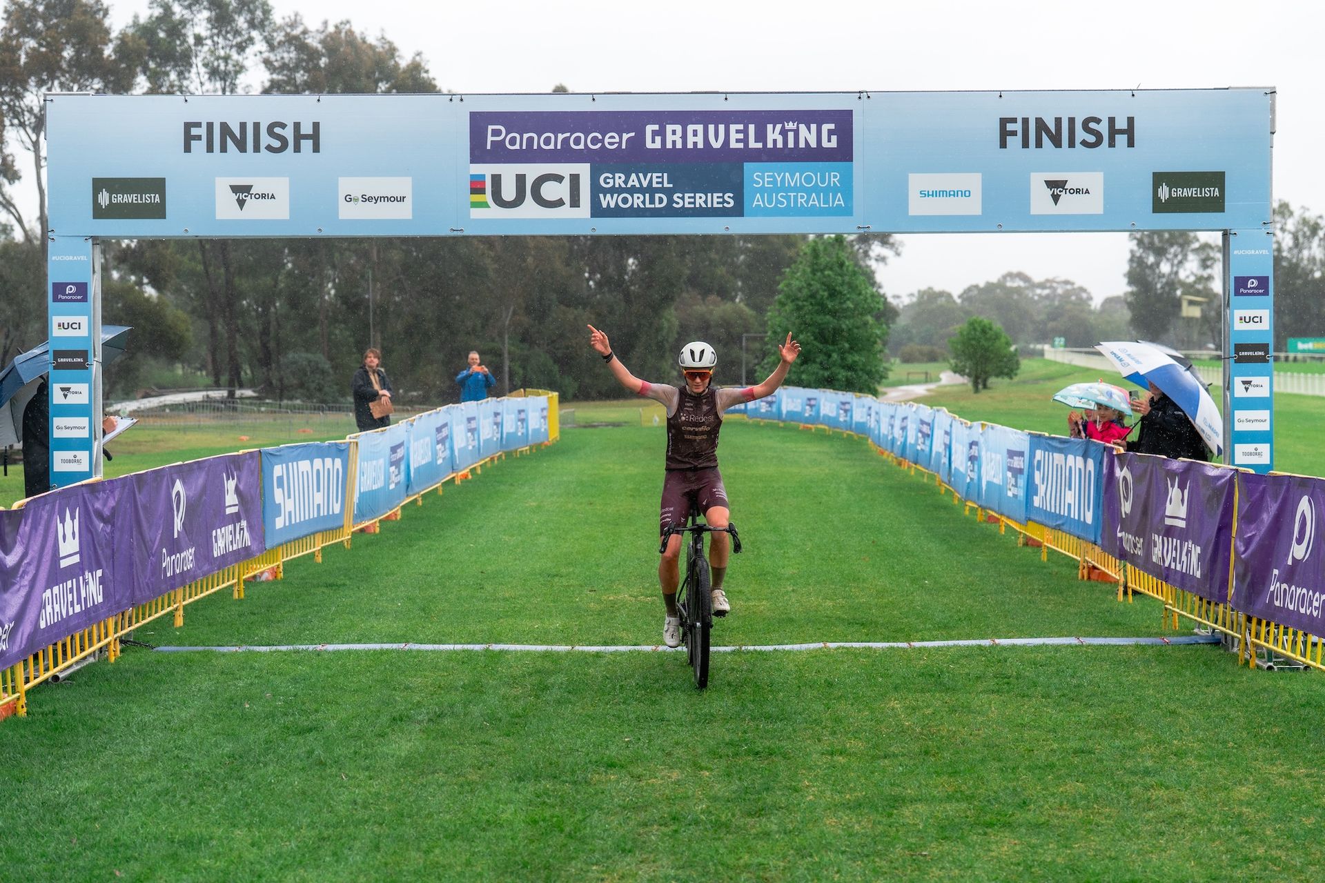 Former Junior Australian Champion Wins Elite Women's Race