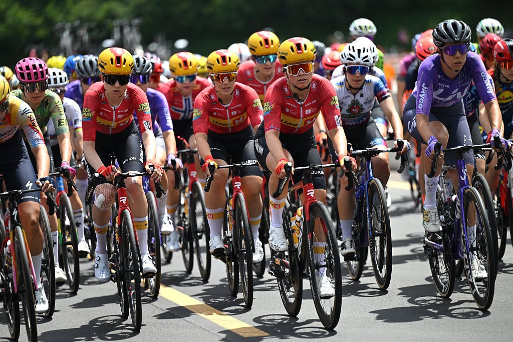 'Aspirábamos a sorprender a todos' - Acción del viento cruza anima la etapa 6 del Giro d'Italia Mujeres