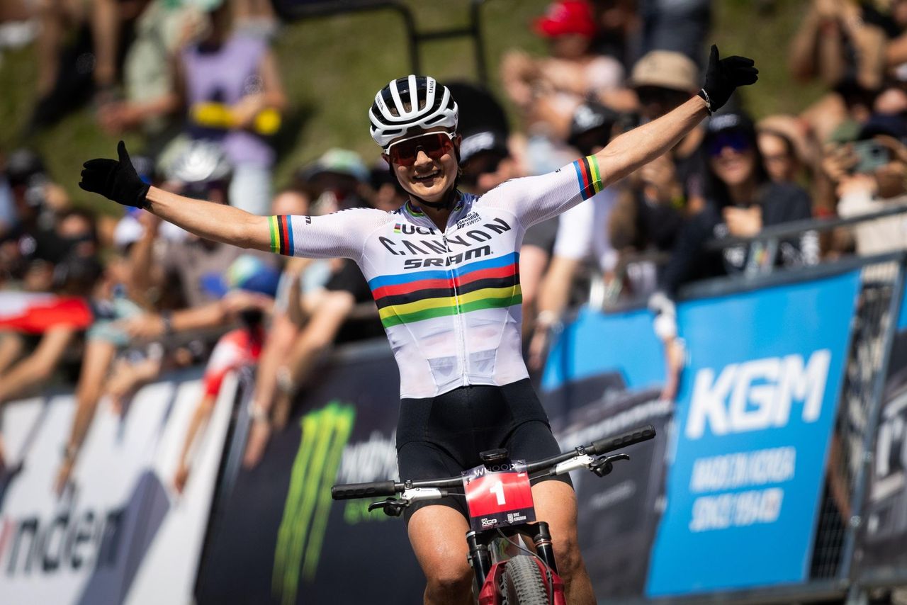 Jenny Rissveds triumphs in Lenzerheide; Luca Martin earns first win
