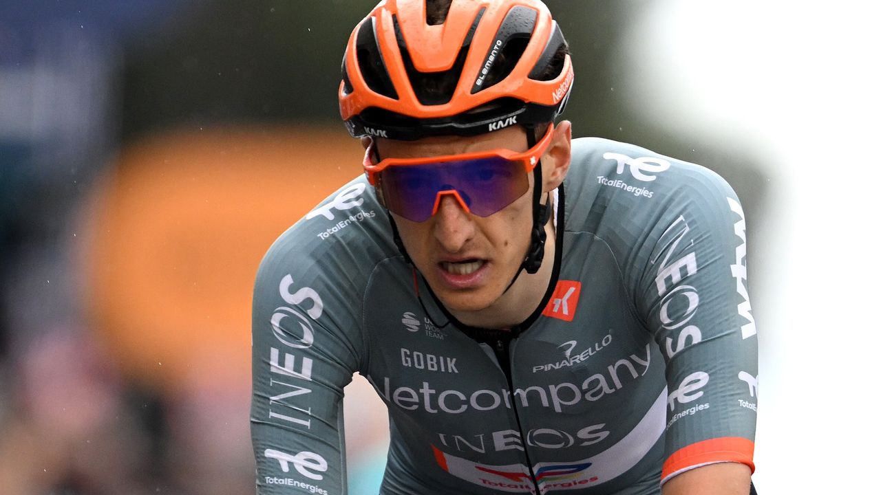 Problema mecánico frustra las esperanzas de Ben Turner en la etapa 12 del Giro d'Italia