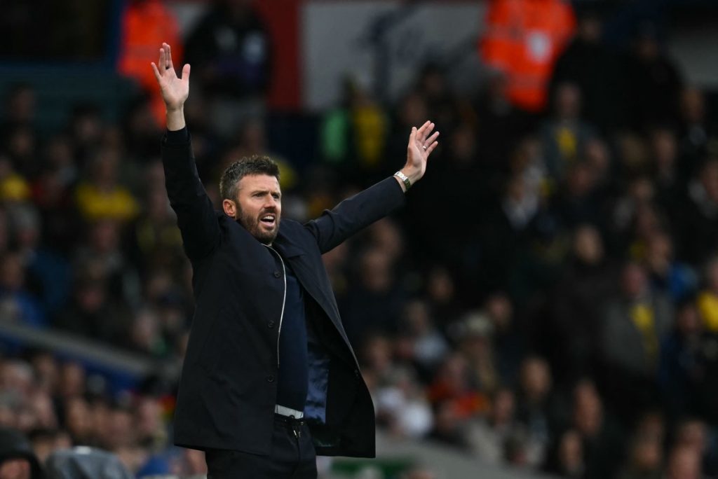 Carrick encontra positividade no empate do Manchester United com o Leeds