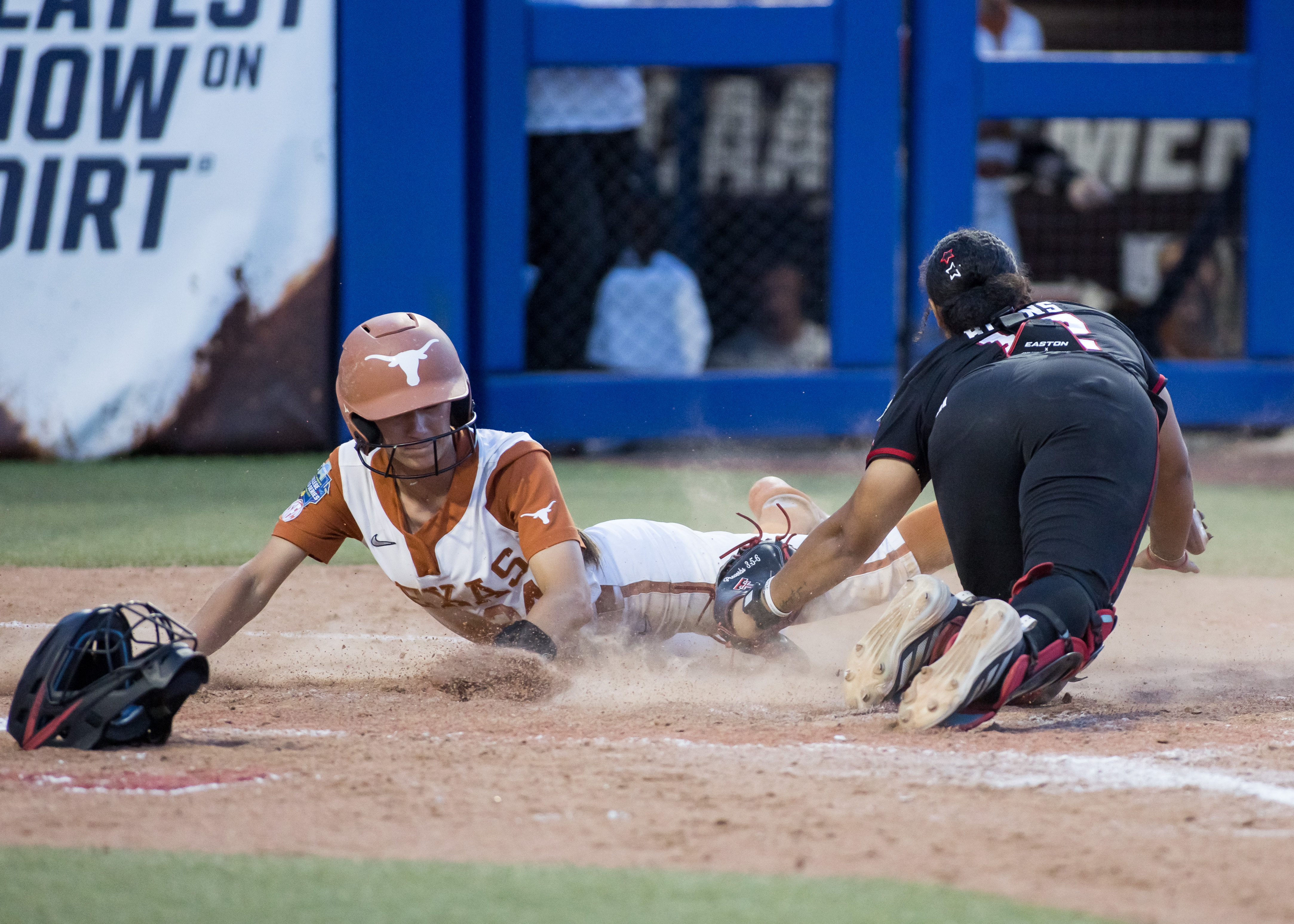 Los Desafíos de Lanzamiento de Texas Tech en el Juego 1 de las Women's College World Series