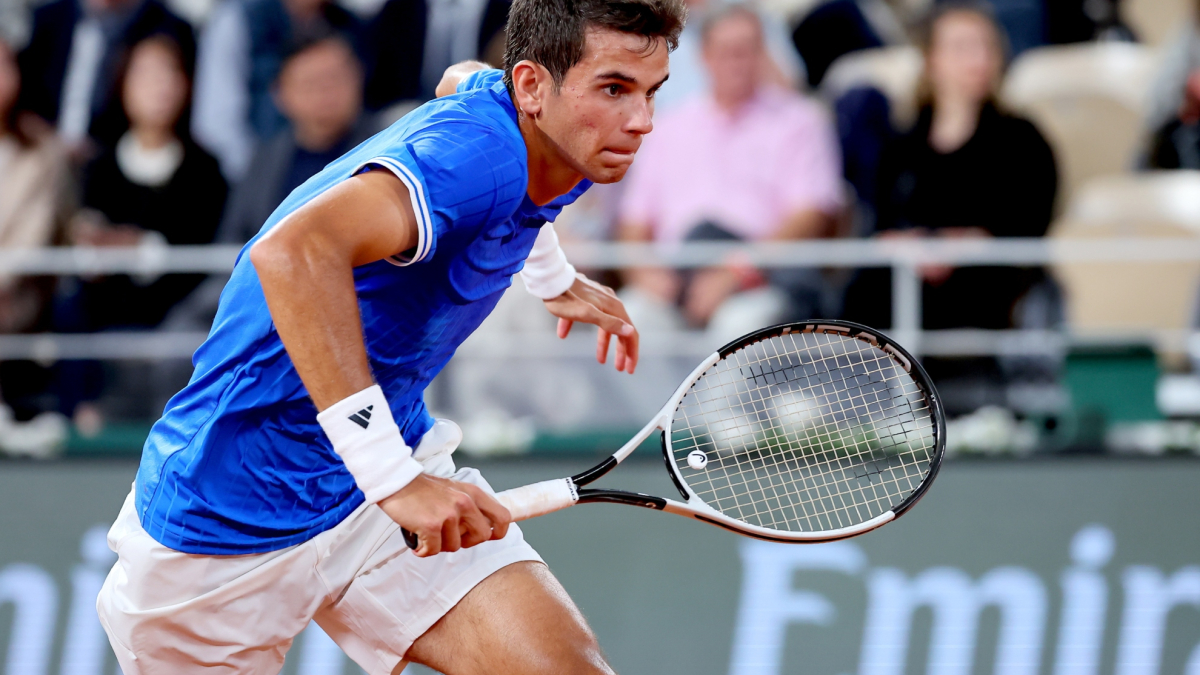 Jódar no puede con Zverev pero deja su huella en París