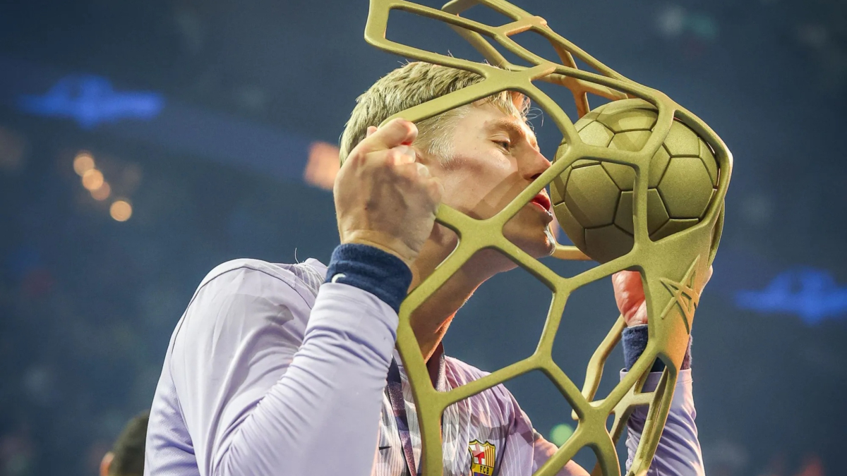 Icelandic goalkeeper Hallgrímsson renews with Barça until 2029