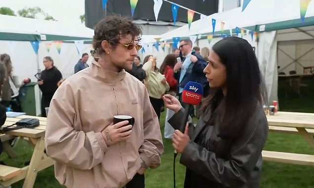 Tom Grennan Criticado por Buscar Gloria en la Celebración de Coventry
