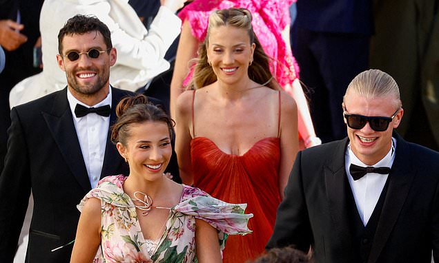 Erling Haaland leads Norway's rowing celebration at wedding