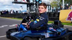 Verstappen dépasse 100 pilotes amateurs en 14 tours