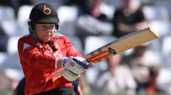 Beaumont brilla mientras Blaze, Hampshire y Warwickshire ganan