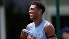 Bellingham titular para Inglaterra contra Croacia