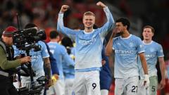 Vitória de Man City parece irrelevante em uma temporada em limbo