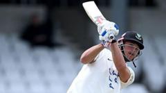 Tom Clark firma contrato de un año con Sussex