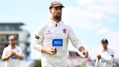 Jack Leach's Five Wickets Propel Somerset Past Essex