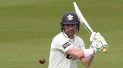 Potgieter lidera la resistencia de Hampshire y frustra a Surrey