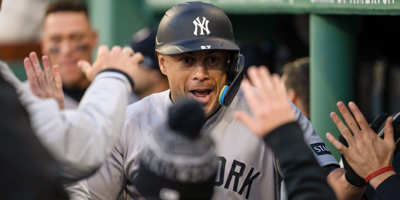 Stanton Brilla Mientras los Yankees Vencen a los Medias Rojas
