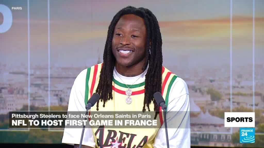 Alvin Kamara discute impacto global da NFL em Paris