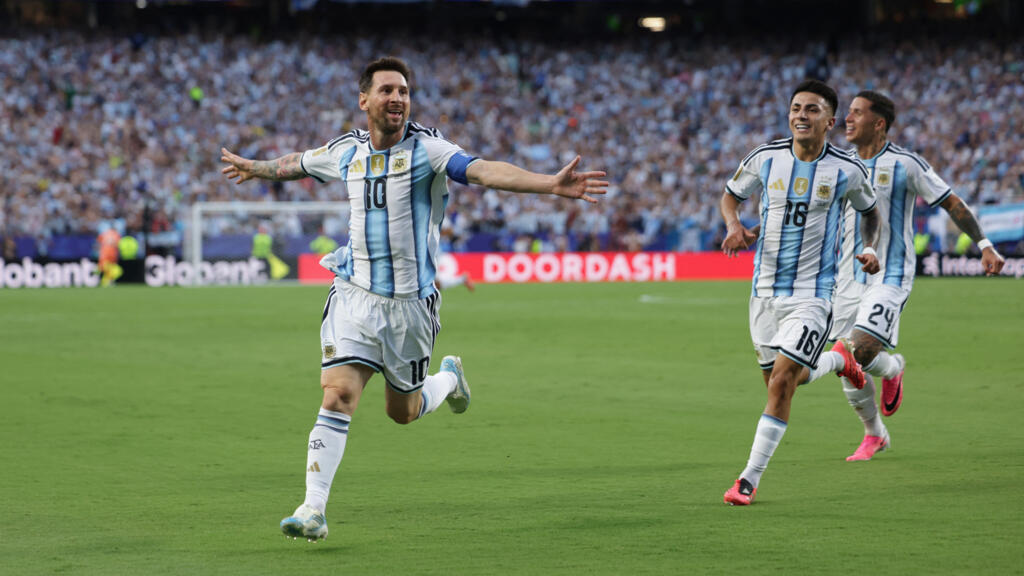 Messi Iguala el Récord de Goleadores del Mundial con un Hat-Trick