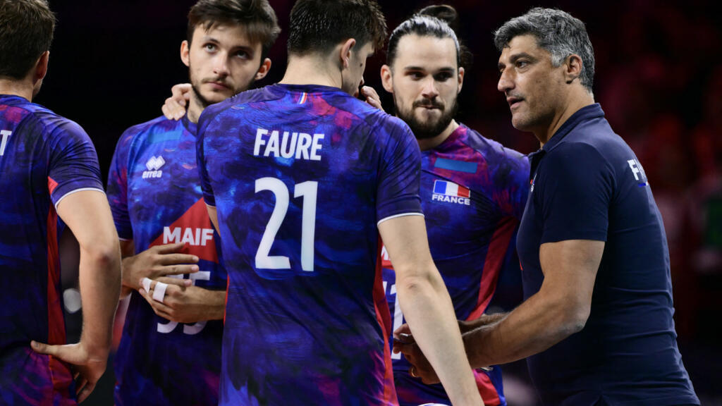 França perde para a Polônia na final de voleibol (3-1)
