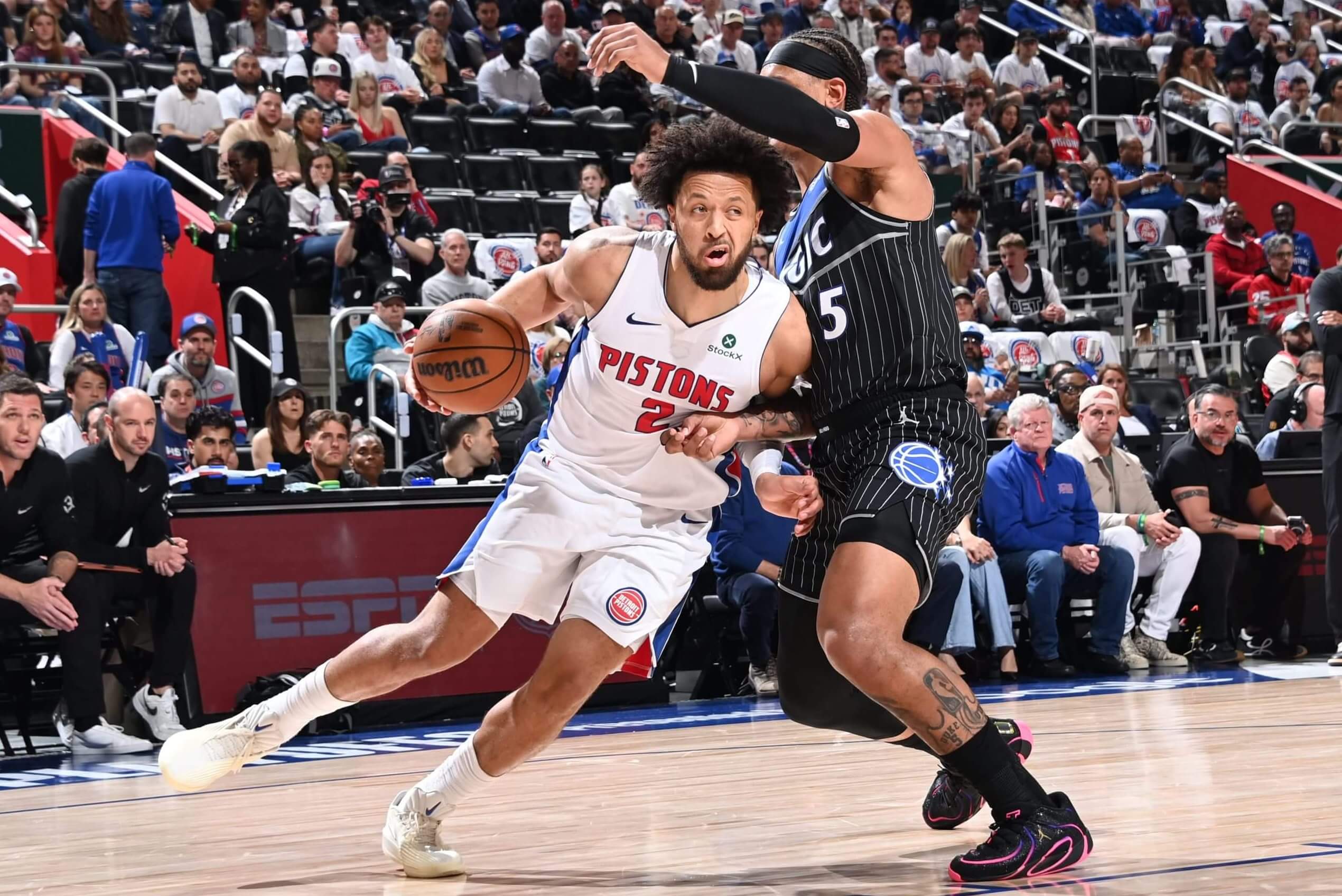 Pistons vence Magic em jogo de playoffs