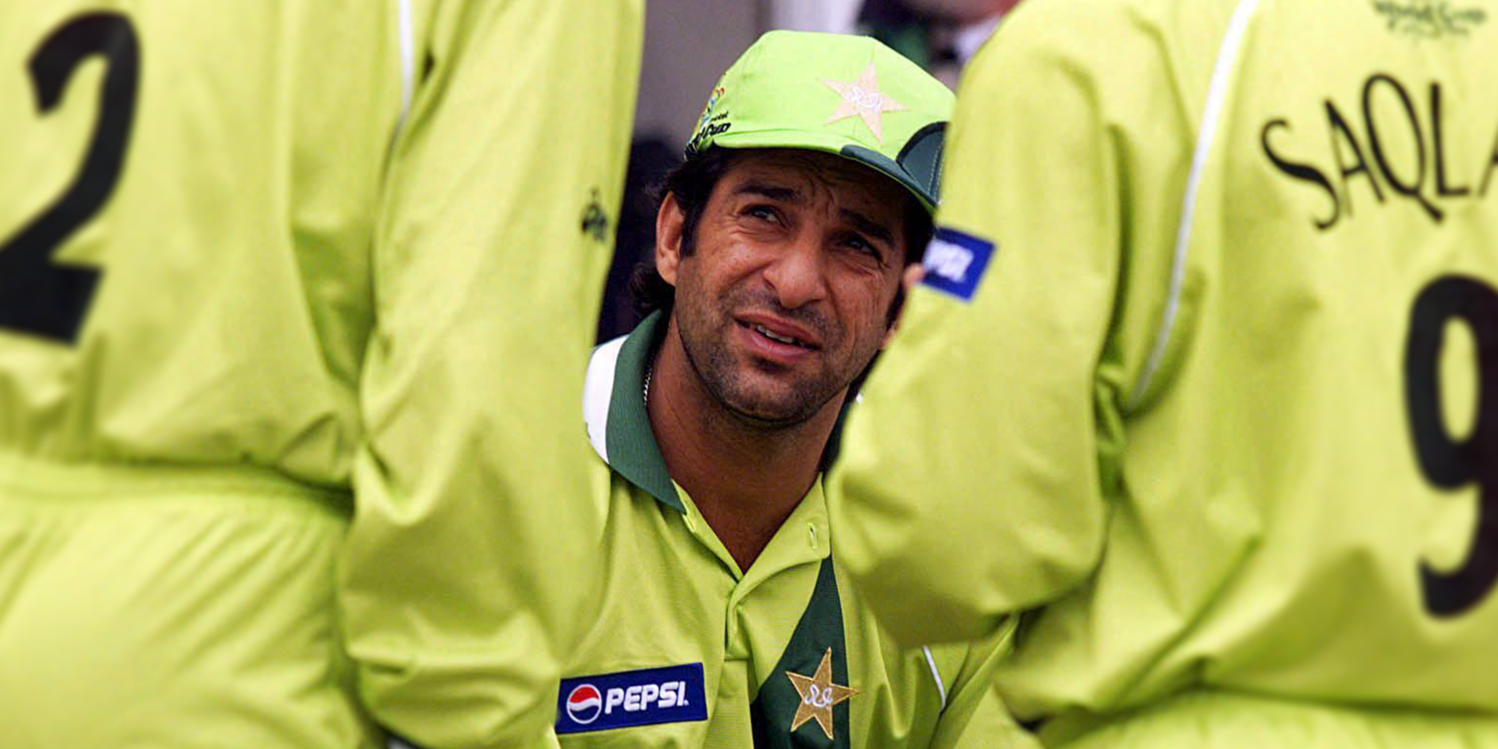 Wasim Akram reflete sobre Imran Khan e cricket paquistanês