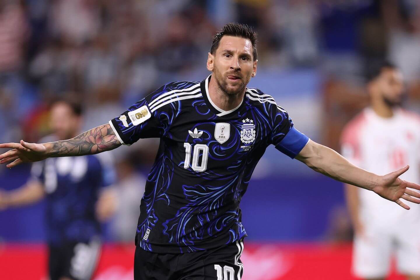Lionel Messi breaks World Cup record as Argentina win