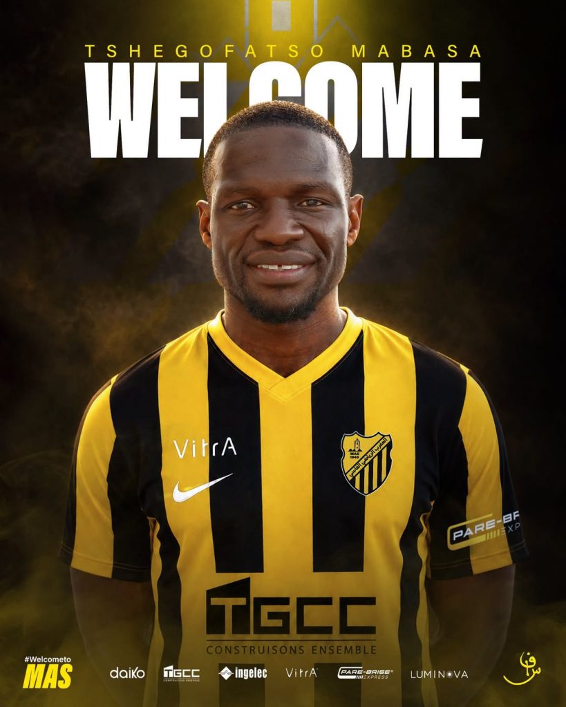 El ex-delantero de los Pirates Mabasa presentado por su nuevo club